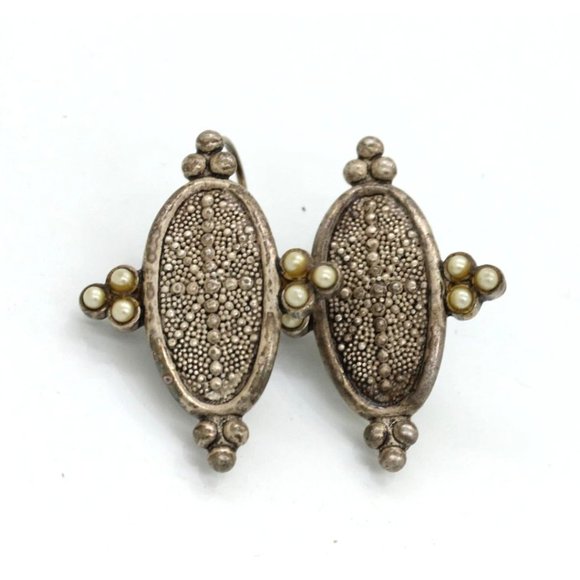 VINTAGE VENUE EARRINGS pearls, excellent, made in USA, pierced 12.2 grams - Picture 2 of 7